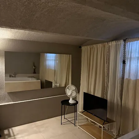 Δωμάτια σε οικογενειακή κατοικία Ohmyspa - Bed & Bath *